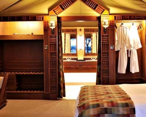 Mara Ol Moran tented Camp